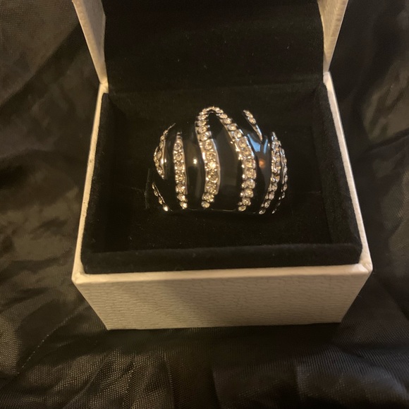 Silver and Black Cocktail Ring 💍 - Picture 2 of 3